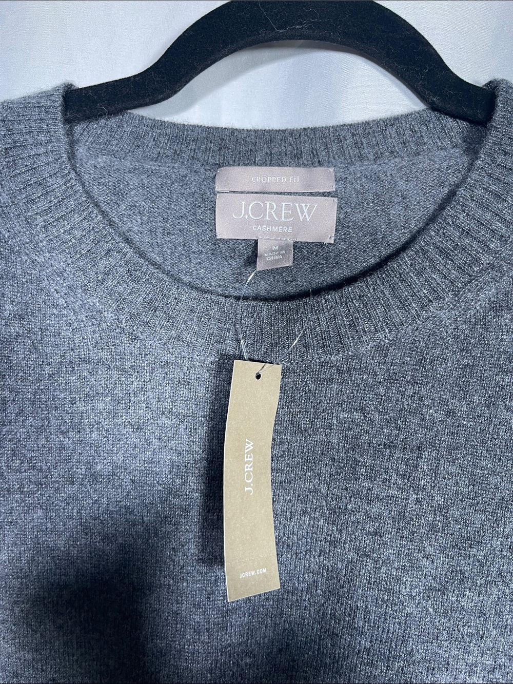 J. CREW WOMENS CASHMERE CROPPED FIT CHARCOAL GRAY SWEATER MEDIUM NEW BG654 - Picture 3 of 8